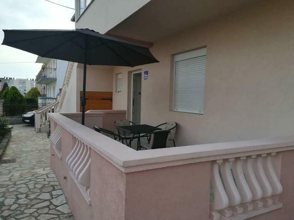 Apartment Nela 扎达尔 外观 照片